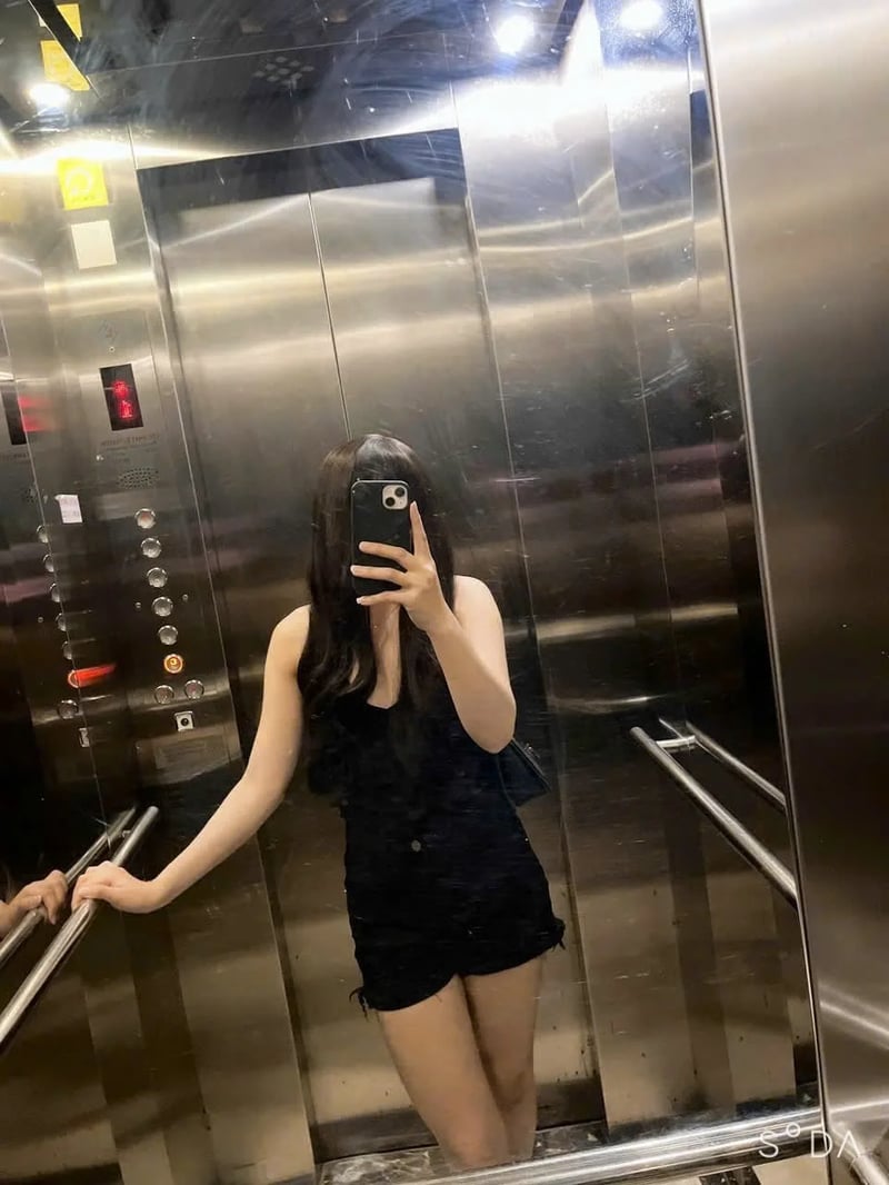 TRINH MÈO - EM GÁI NON TƠ LẦN ĐẦU LÊN SÓNG