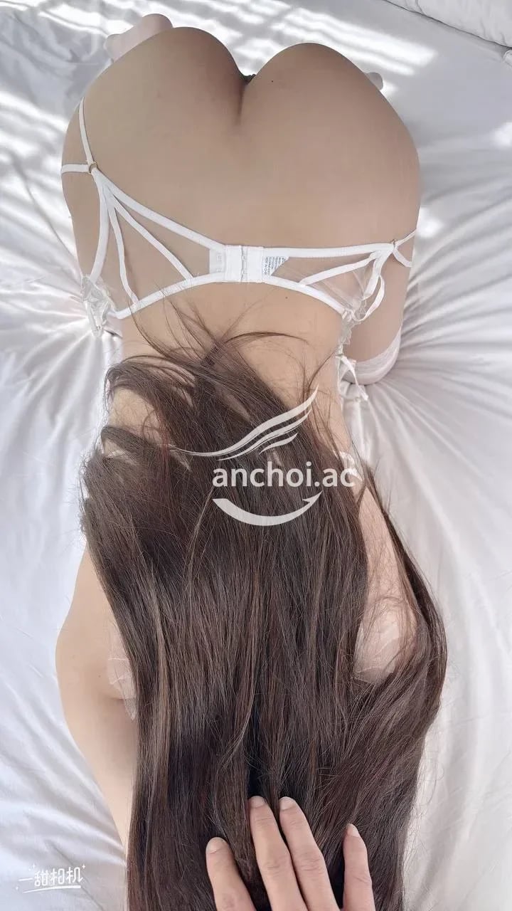Thực sự quá ngon luôn ae ah, khít đến nỗi nắc vài cái đã ra mẹ rồi. Sẽ còn gặp l