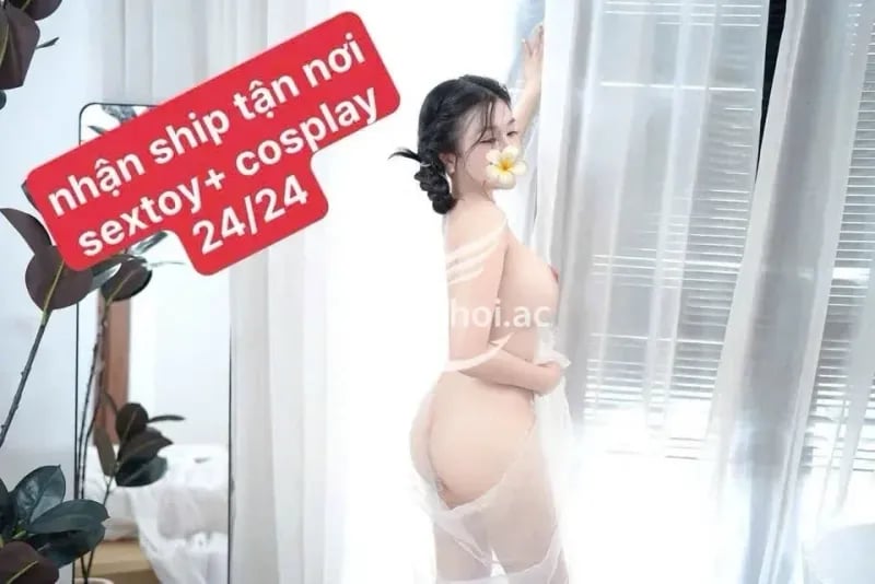 Ana Bắn Nước Tung Toé