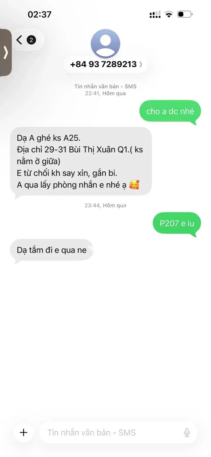 Mặt xinh dáng ngon, giọng đáng yêu, mút môi phê phết. Da trắng mịn vuốt từ lưng 