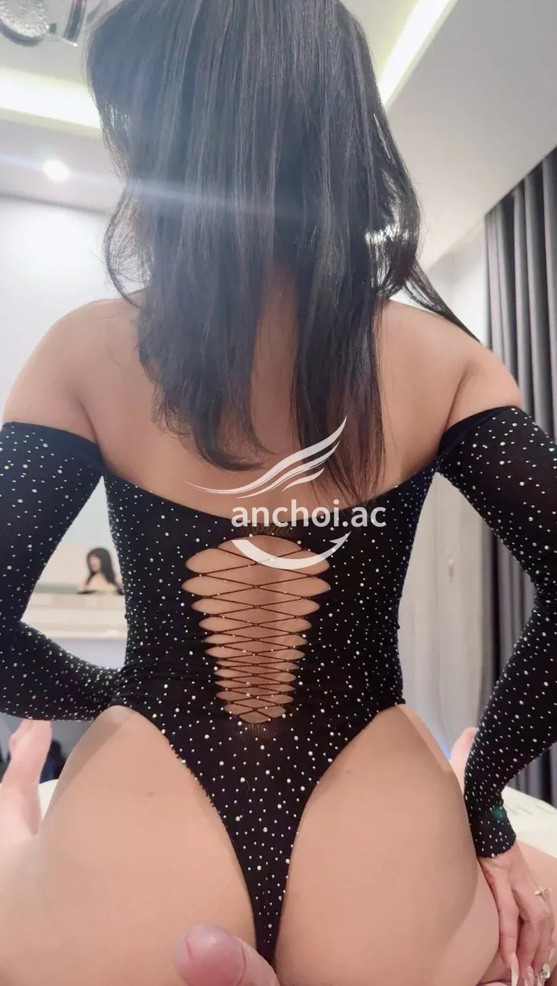 Em gái dâm chiều khách, dễ thương, bj ướt cây hàng mà vẫn nhiệt tình bú, quá đã. — ảnh 4