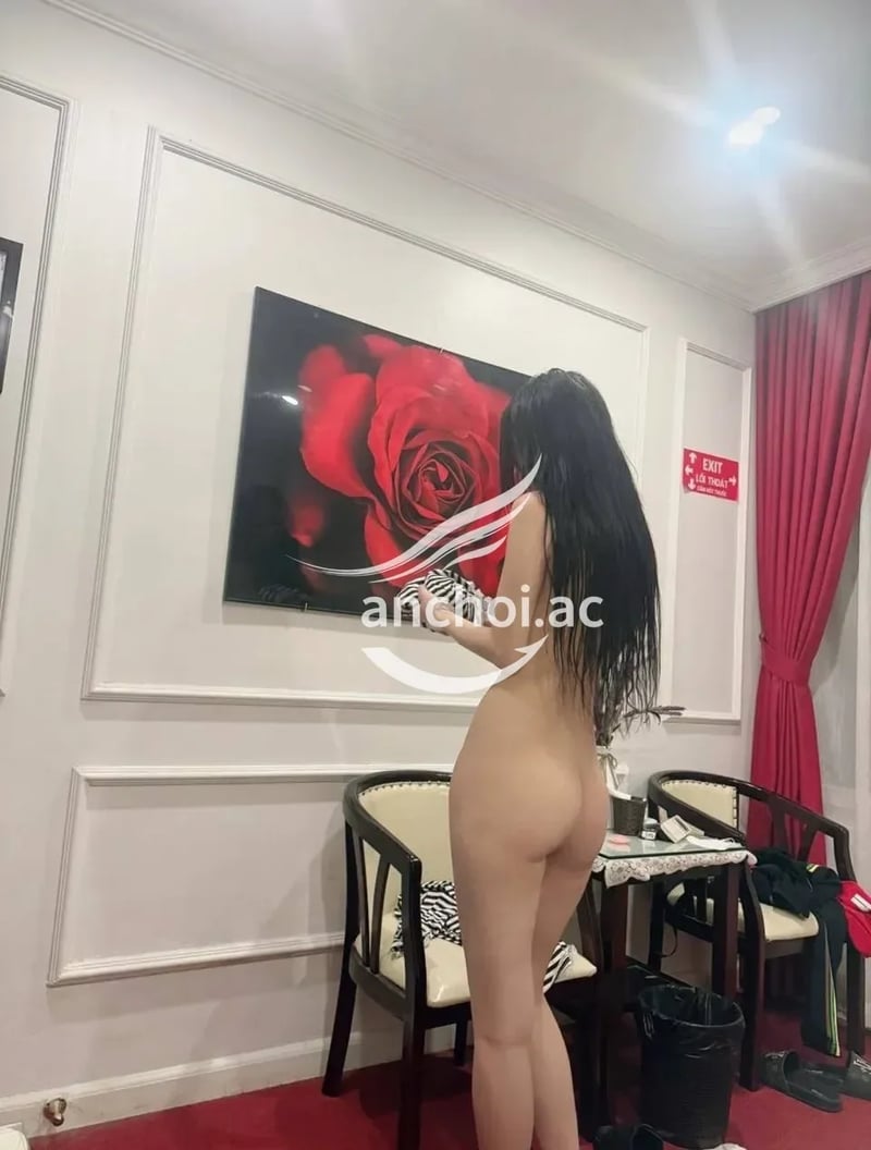 E hàng này ngon nha. Xinh cao ráo vú căng tròn bím nuột nha.  — ảnh 4