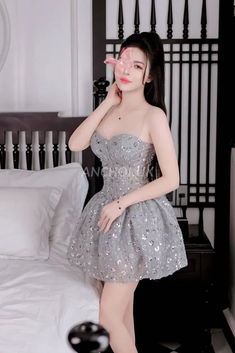 HÀ MY CHÂN DÀI 1m68 _ chuẩn mẫu mặt xinh _ thái độ ngoan yêu hàng họ nét căng_ có cosplay