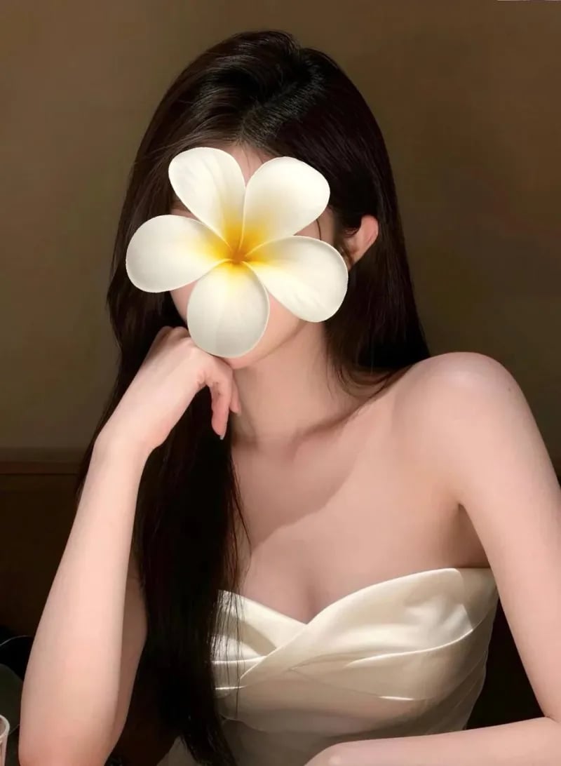 Tiểu My - Dáng Ngọc Ngà - Ngoan xinh