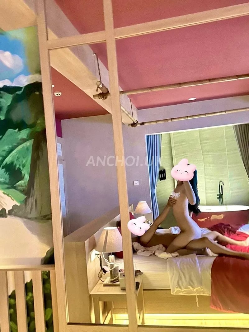 Khuôn mặt xinh khả ái, body chuẩn, nhìn kích thích vãi. đẹp quá như một tuyệt tá — ảnh 2