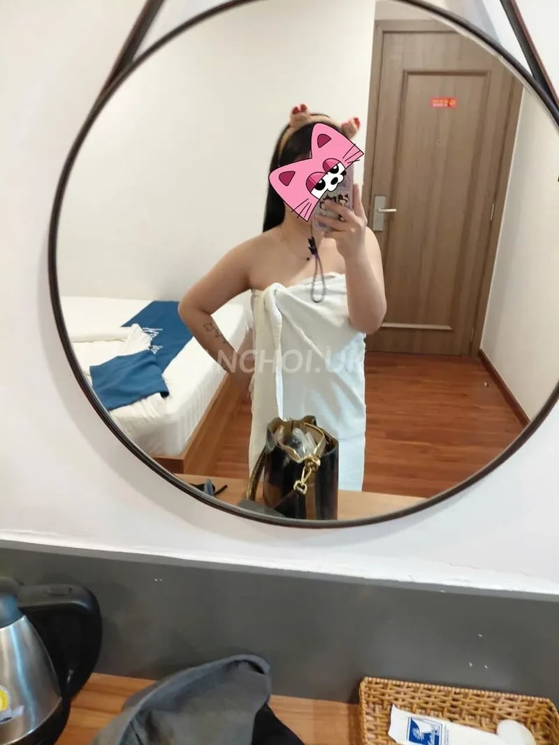 Body em ngon, mê nhất màn bj em vừa mút vừa vuốt rất khéo léo — ảnh 2