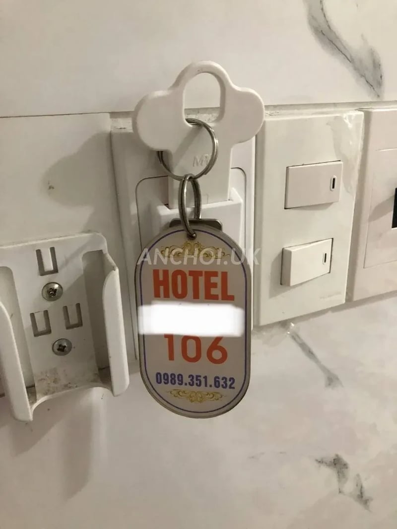 Khuôn mặt xinh, nụ cười rất đẹp, mắt to tròn, ưa nhìn đáng yêu khá xinh gái đấy
 — ảnh 4
