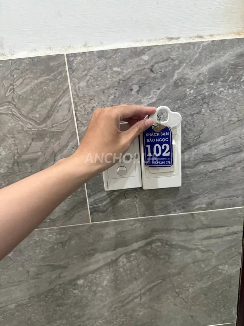 Một em gái chuẩn, phong cách nhẹ nhàng tình cảm, giọng ngọt ngào và vô cùng chiề