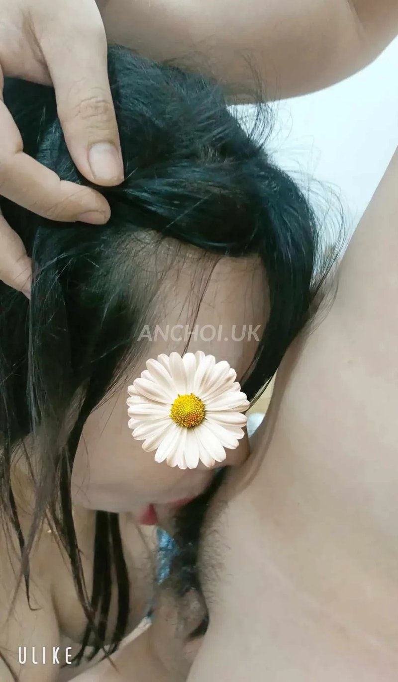 Thân hình quyến rũ ba vòng đẫy đà cùng bờ mông săn chắc, chơi bao phê. Thật sự h