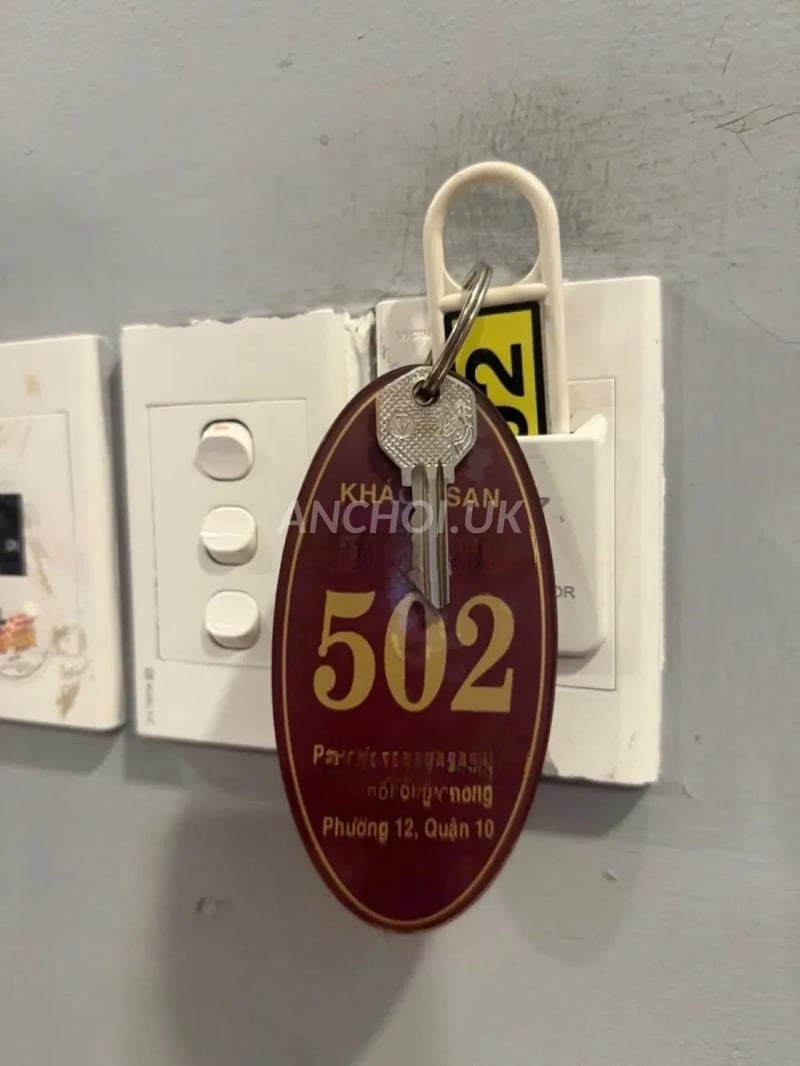 hàng ngon lành cành đào, chiều khách không khách gì người yêu, tư thế nào cũng c — ảnh 4
