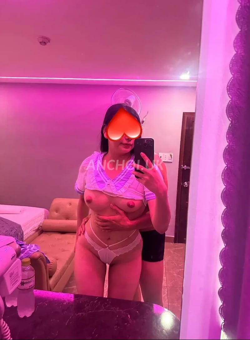 Đã nện em xong, em nó mông to, bím khít lên phang doggy hay truyền thống đều rất