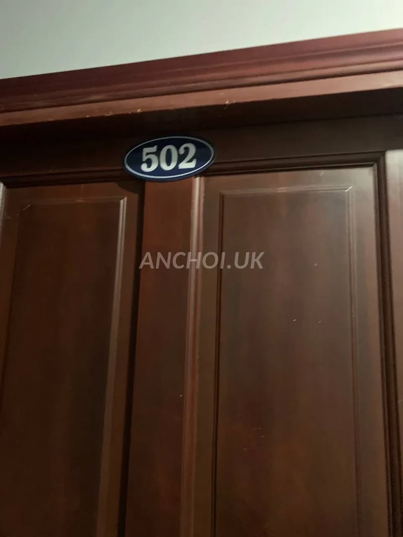 Sáng nay nứng sớm tranh thủ qua làm kèo thịt em . Con bướm múp cùng cặp mông nắc