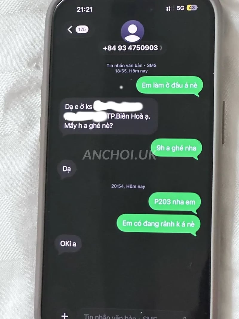 Kết pé này đúng gu nhiệt tình chịch rất hứng , quả bím chịch bóp chym . — ảnh 2
