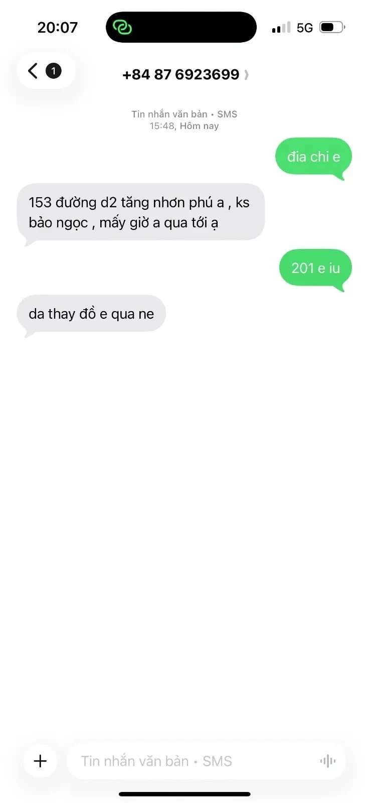 Công nhận là em này dáng dấp khá chuẩn, ăn mặc đẹp nhìn rất sexy nhìn chỉ muốn n