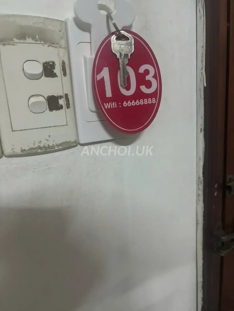 Một trải nghiệm thật phê, sướng tê hết người, e dễ thương lắm, body ngon hấp dẫn