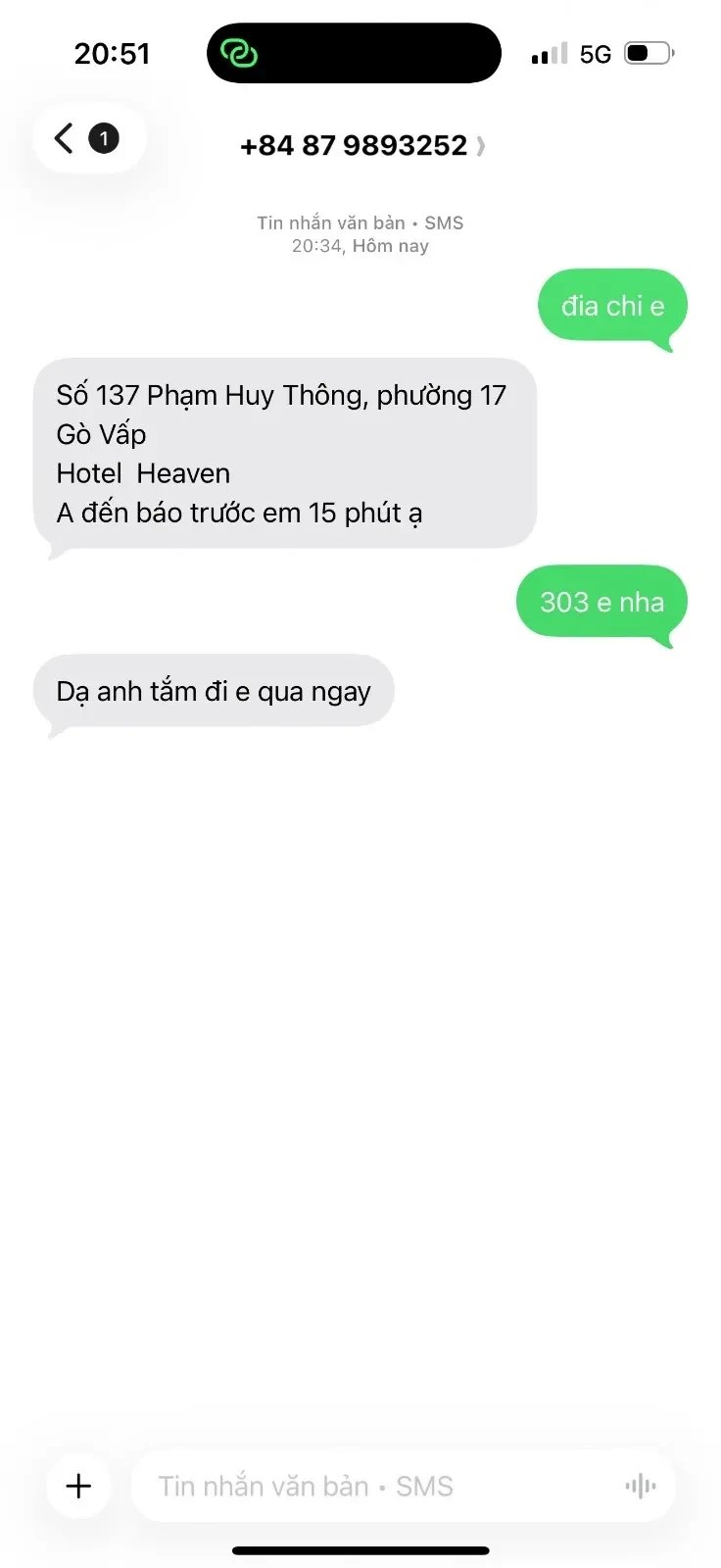 Mới gặp em xong. Đánh giá công tâm hình thức em 10/10. Mặt xinh rất sang như hot