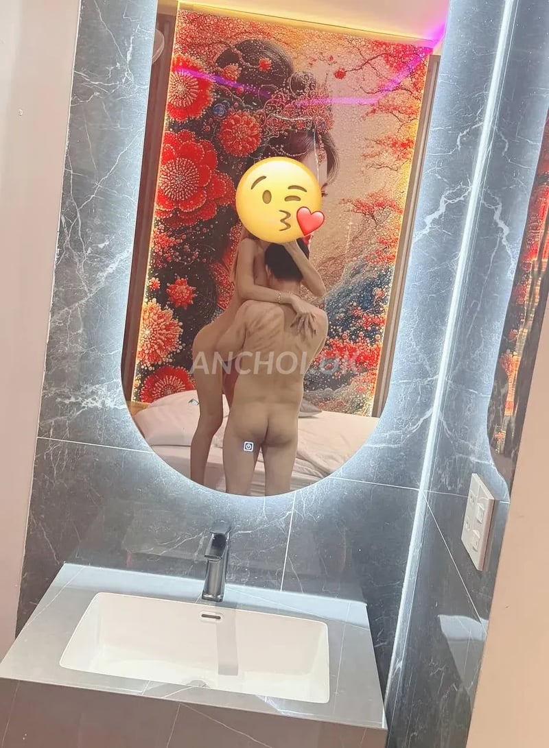 Đọc bài và cũng phân vân khi gặp em. dáng em hợp dáng so với người, ngực đẹp, bó — ảnh 3