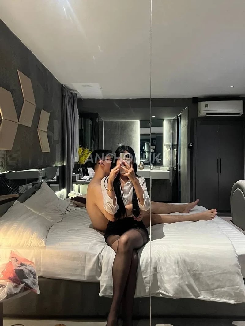 Xinh trẻ non tơ cực dâm bím khít nhiều nước chịch bao phê