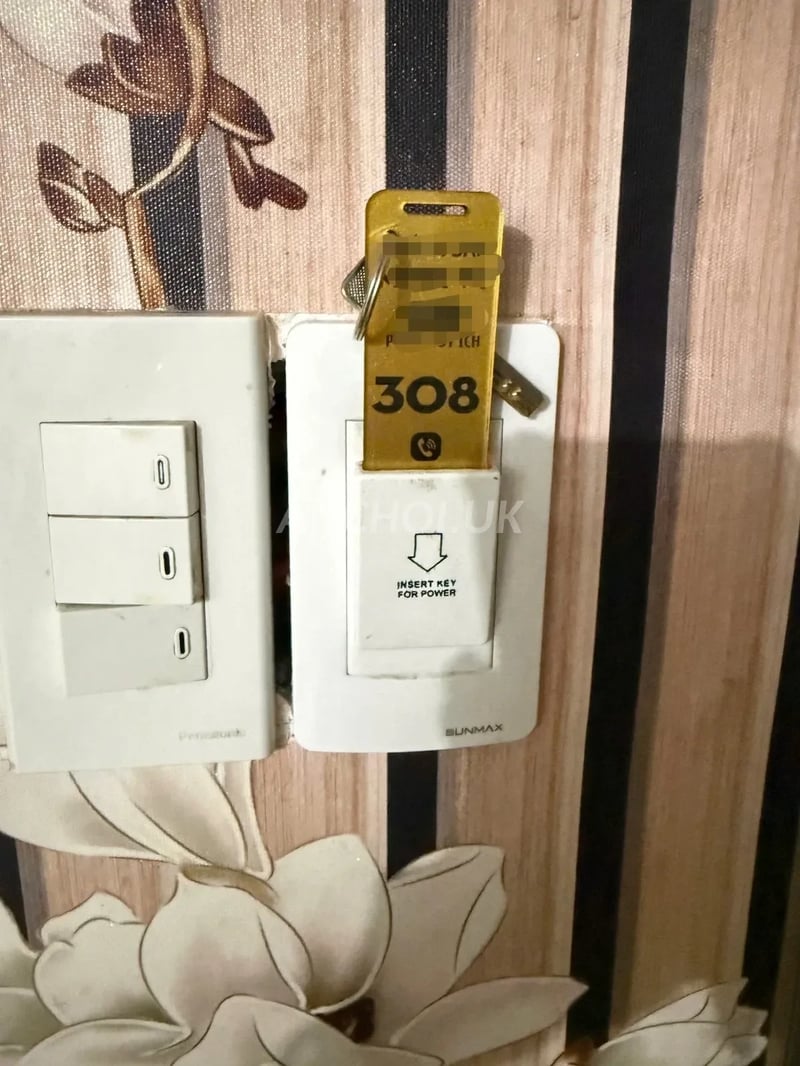 E bú phê tận óc.rên cứ như trong phim — ảnh 4