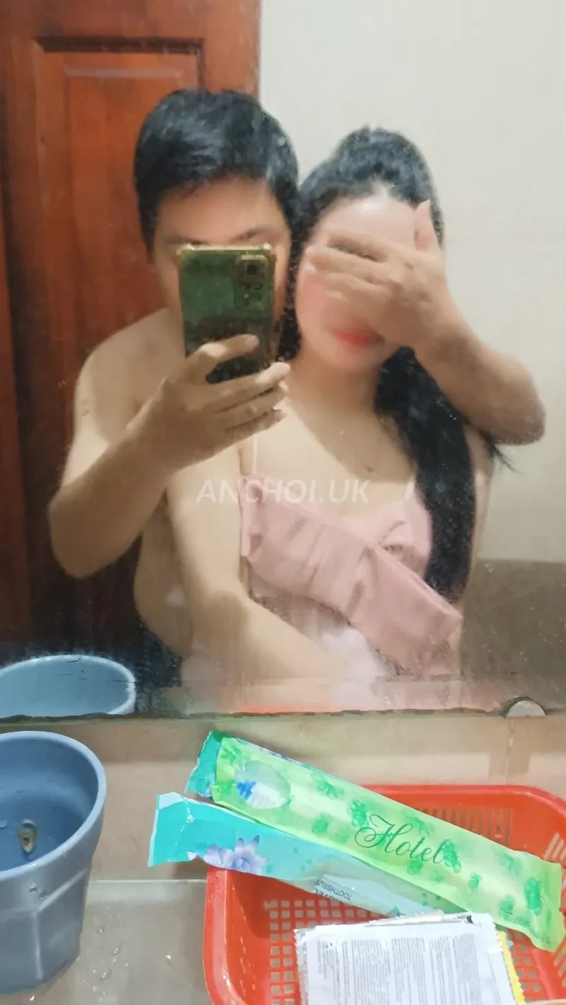 Xinh gái dễ thương hơi nhí nhảnh. Tiếp đãi niềm nở vui vẻ, gu tình cảm nhẹ nhàng