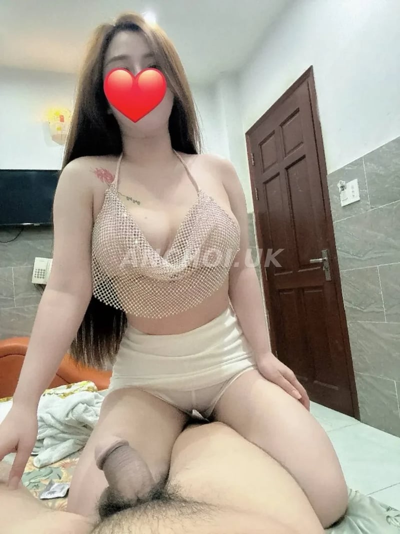 Đã test, ăn mặc đẹp, chuẩn ảnh đúng người. Em này form nhẹ nhàng, Bj chuyên nghi