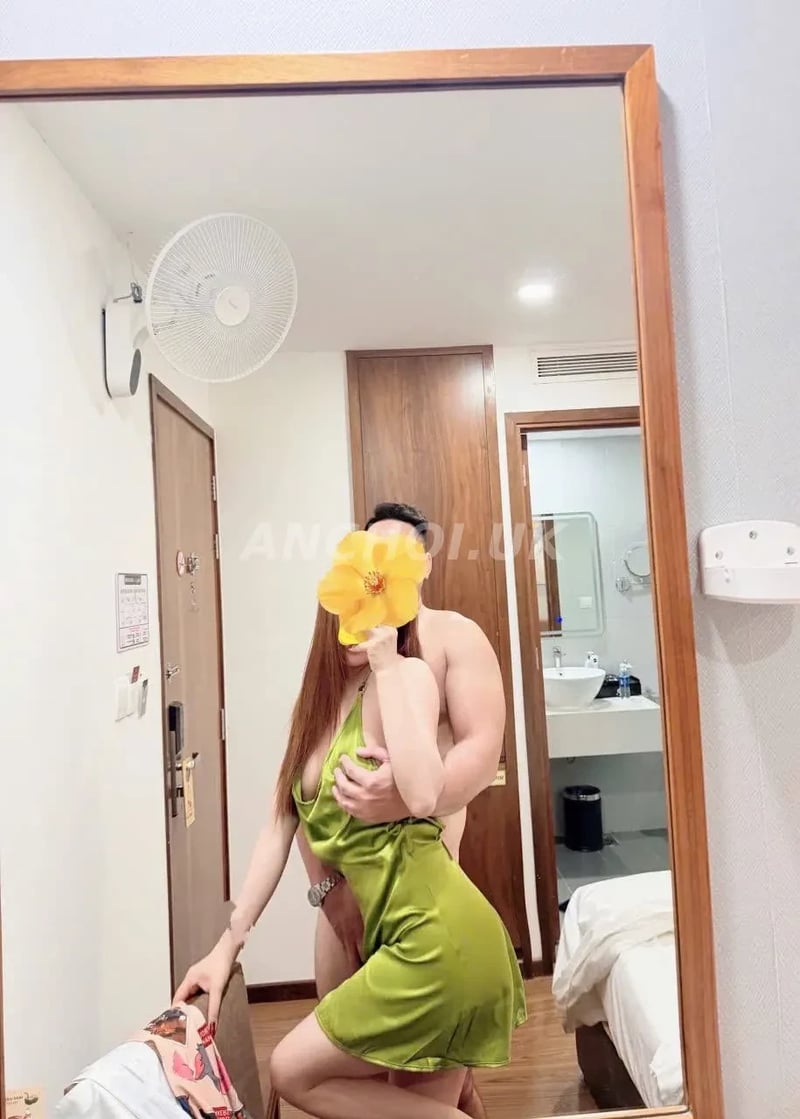 Em cơ bản là rất tuyệt, mặt xinh có nét khá hút mắt, body thì ngon rồi, làm tình — ảnh 2
