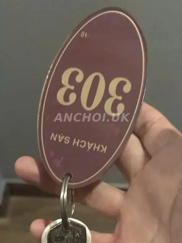 Người nét căng vòng nào ra vòng ấy , vào e cởi đồ ra phát chym cò cửng hết cả lê — ảnh 4