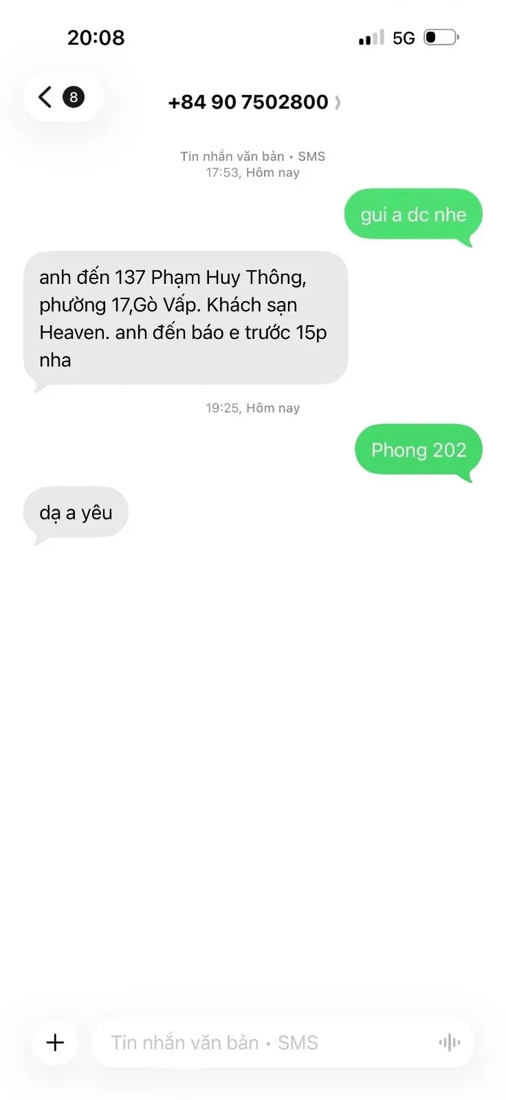 Khuôn mặt xinh đẹp và 1 bờ mông đỉnh của chóp. Em ngoan và nhiệt tình — ảnh 3