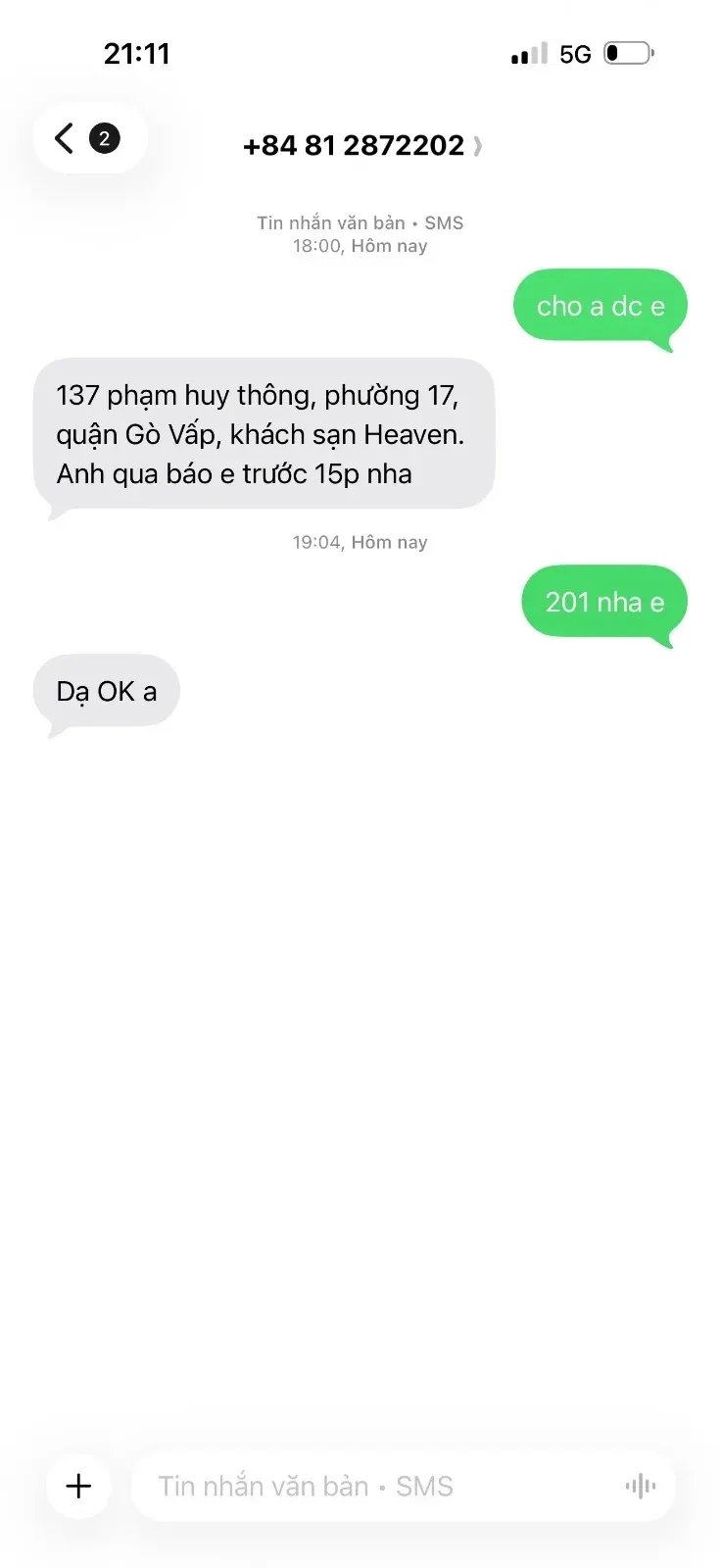 em gái dễ thương người ngợm thì quá ổn áp . da dẻ trắng trẻo mềm mại xong khi cô