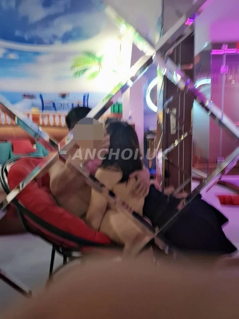em này thuộc dạng dâm, phục vụ rất tận tình, làm tình đúng đỉnh, chịch xong còn  — ảnh 3