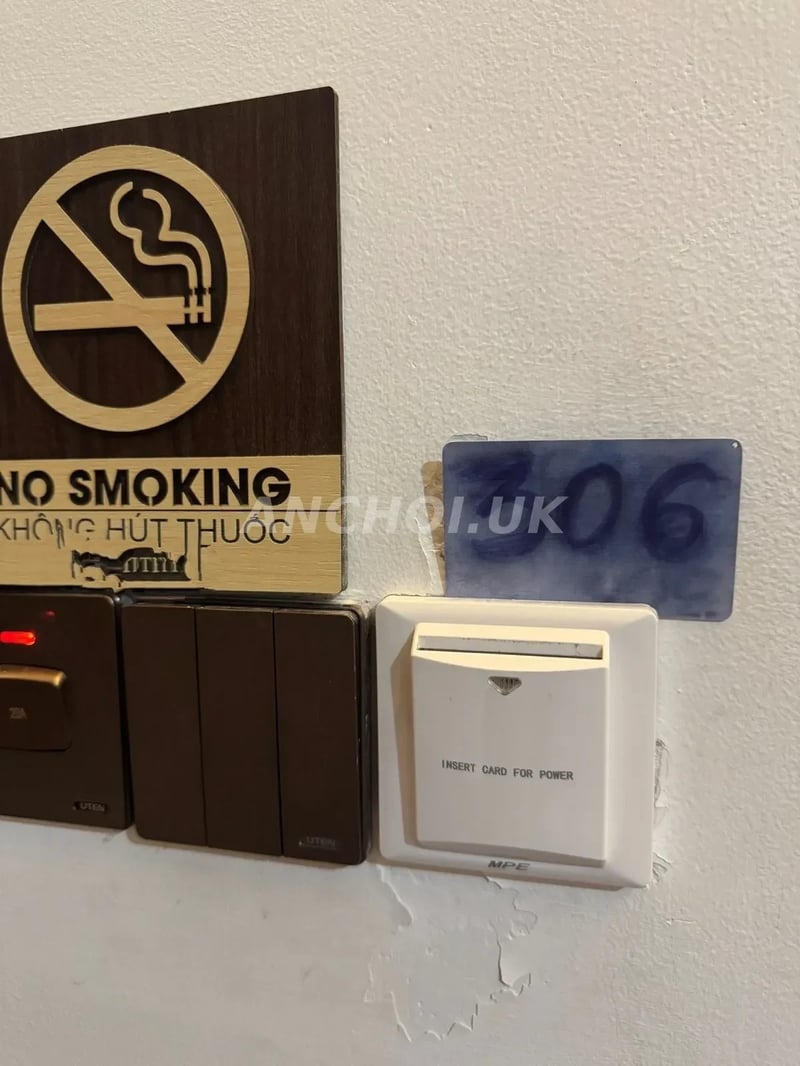 em gái rất dễ thương nhu mì, làm tình nhẹ nhàng, tình cảm, dành thời gian tâm sự — ảnh 3