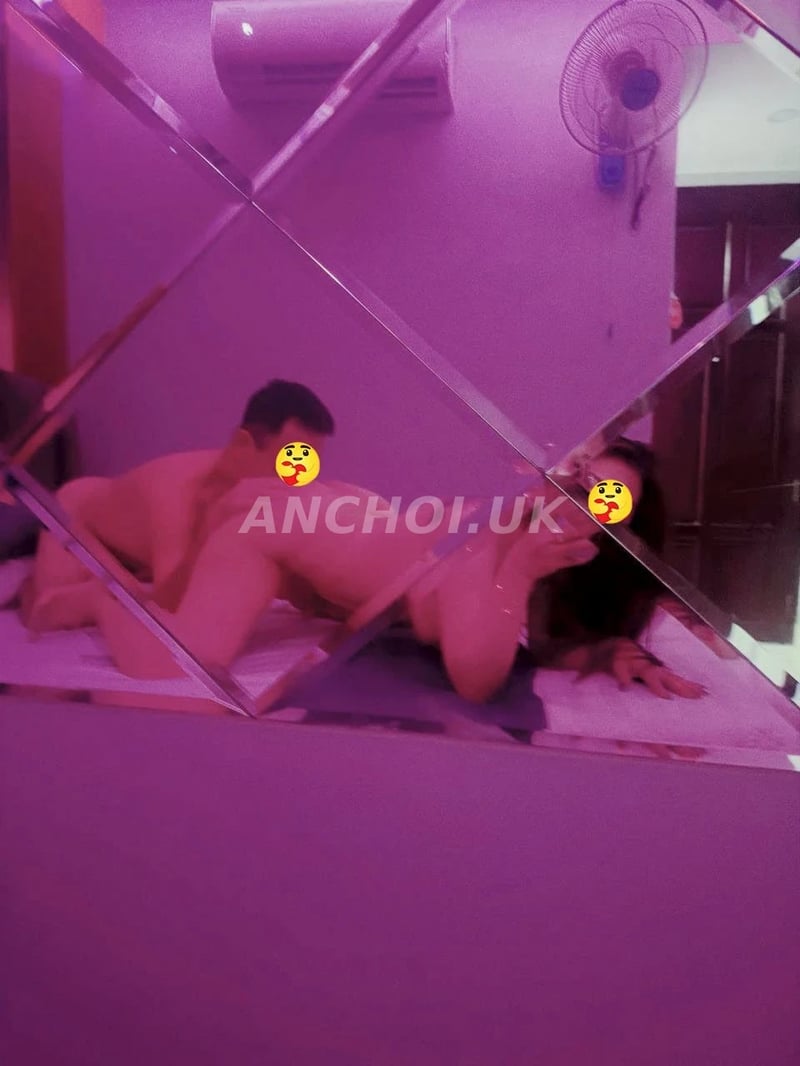 Em rất dâm, bú cu giỏi, mông má ngon lành doggy phê tận óc. Xác định còn đau ví 