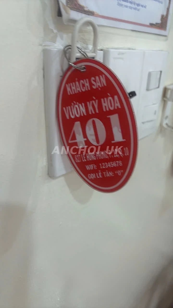 Mu múp, nước nhiều, chịch sướng con ku. Thái độ làm việc chuẩn yêu nghề luôn, đổ